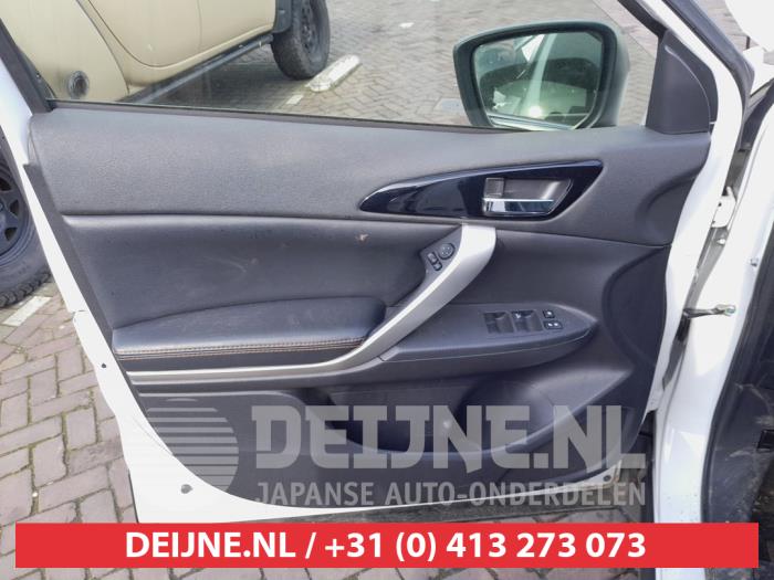 Mitsubishi Eclipse Cross 1.5 Turbo 16V 4WD Samochód złomowany (2018, Bialy)