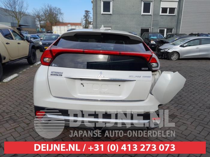Mitsubishi Eclipse Cross 1.5 Turbo 16V 4WD Samochód złomowany (2018, Bialy)