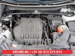 Mitsubishi Eclipse Cross 1.5 Turbo 16V 4WD Samochód złomowany (2018, Bialy)