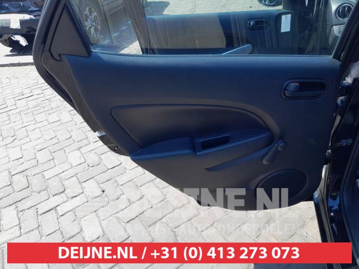 Mazda 2 1.3 16V S-VT Samochód złomowany (2012, Czarny)