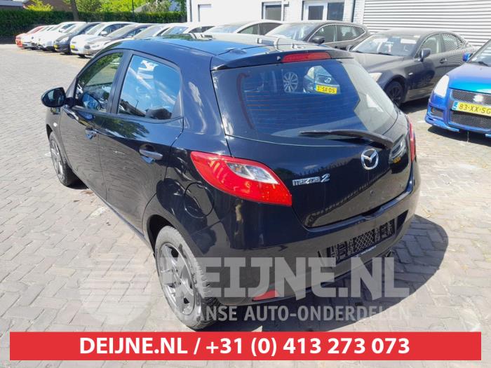 Mazda 2 1.3 16V S-VT Samochód złomowany (2012, Czarny)