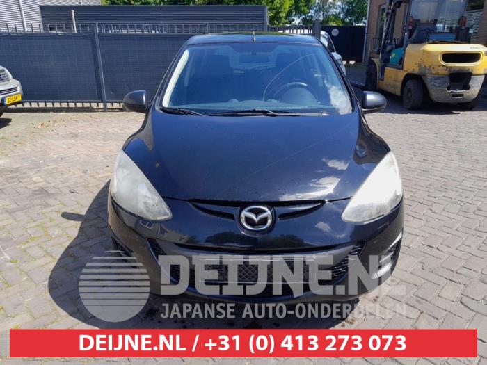 Mazda 2 1.3 16V S-VT Samochód złomowany (2012, Czarny)