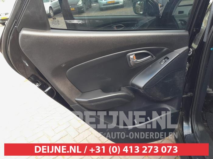 Hyundai iX35 1.6 GDI 16V Schrottauto (2015, Schwarz)