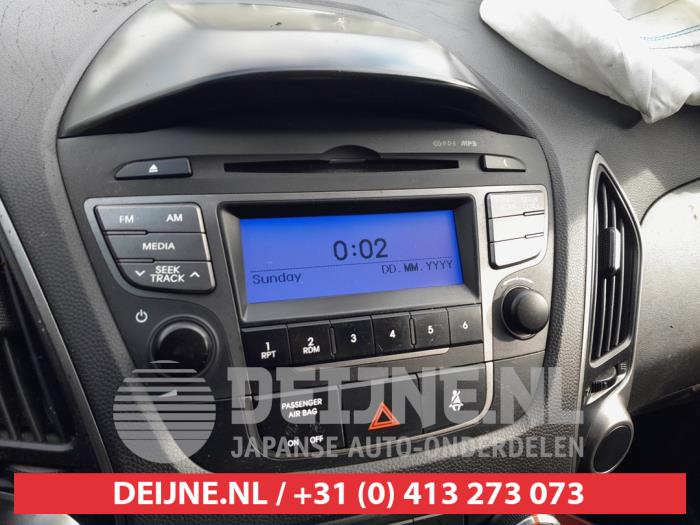 Hyundai iX35 1.6 GDI 16V Schrottauto (2015, Schwarz)