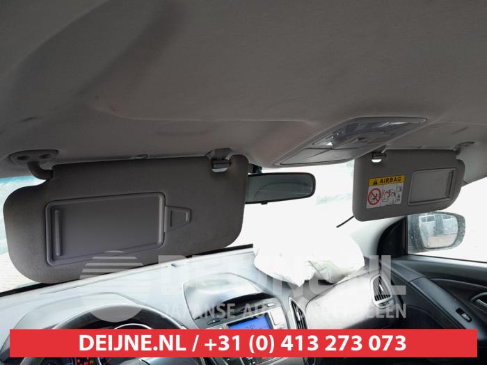 Hyundai iX35 1.6 GDI 16V Schrottauto (2015, Schwarz)