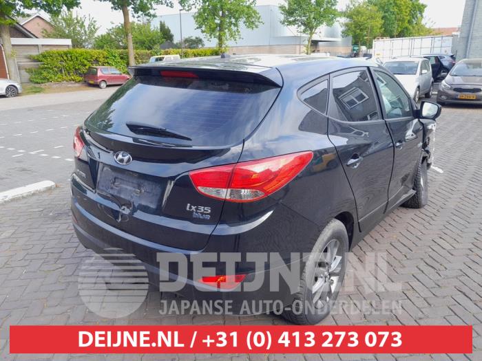 Hyundai iX35 1.6 GDI 16V Schrottauto (2015, Schwarz)
