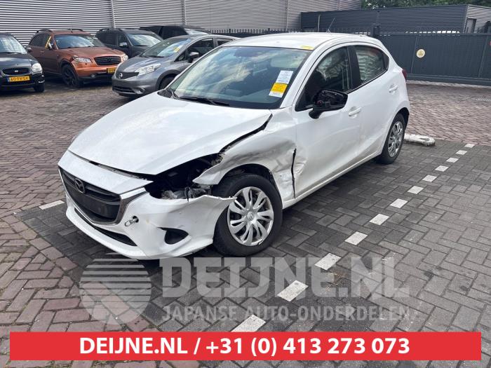 Mazda 2 1.5 SkyActiv-G 75 Salvage vehicle (2017, White)