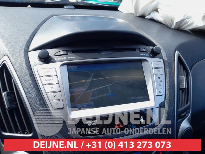 Hyundai iX35 2.0 16V Salvage vehicle (2010, Gray)