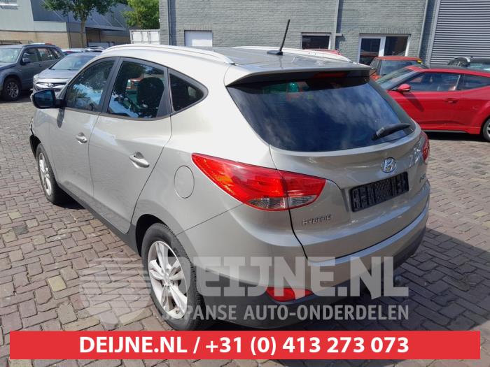 Hyundai iX35 2.0 16V Salvage vehicle (2010, Gray)