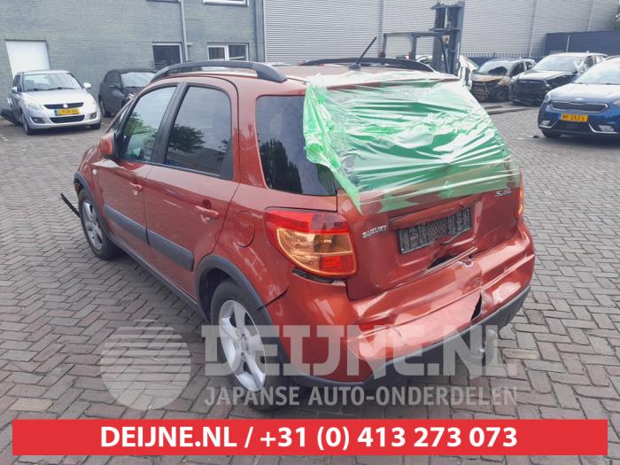 Suzuki SX4 1.6 16V VVT Comfort,Exclusive Autom. Vehículo de desguace (2007, Naranja)