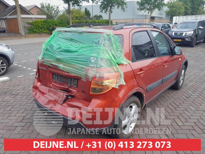 Suzuki SX4 1.6 16V VVT Comfort,Exclusive Autom. Vehículo de desguace (2007, Naranja)