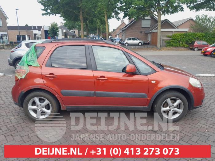 Suzuki SX4 1.6 16V VVT Comfort,Exclusive Autom. Vehículo de desguace (2007, Naranja)