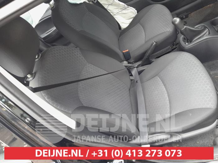 Mitsubishi Space Star 1.0 12V Épave (2013, Noir)
