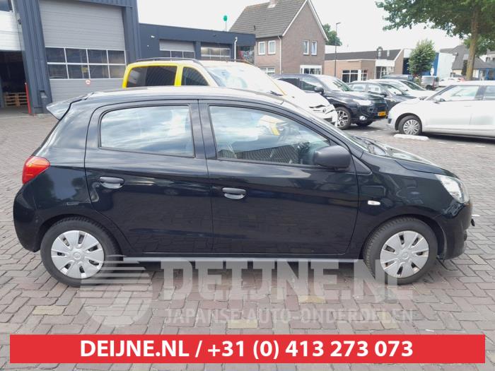 Mitsubishi Space Star 1.0 12V Épave (2013, Noir)