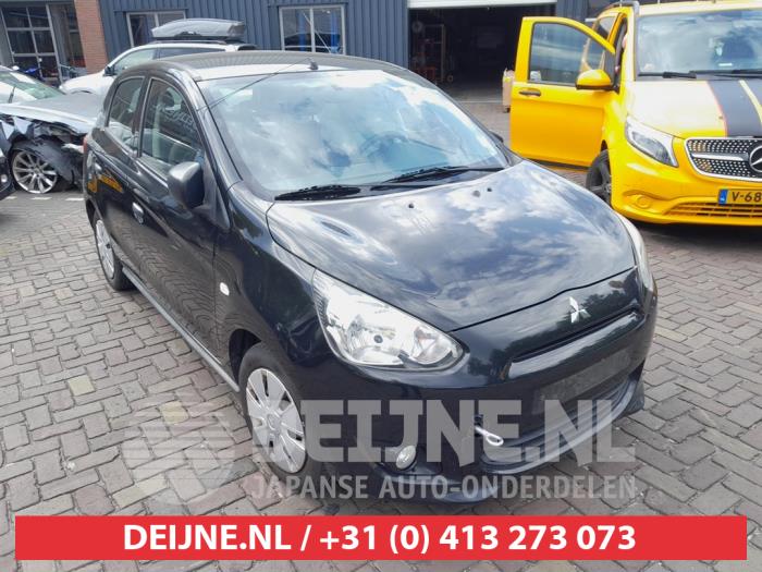 Mitsubishi Space Star 1.0 12V Épave (2013, Noir)