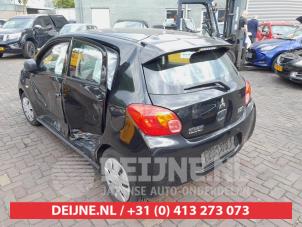 Mitsubishi Space Star 1.0 12V Épave (2013, Noir)