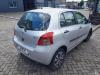 Toyota Yaris II 1.3 16V VVT-i Skadat fordon (2006, GRIJS)