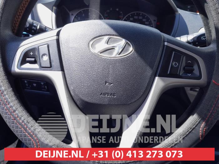 Hyundai i20 1.2i 16V Épave (2010, Noir)