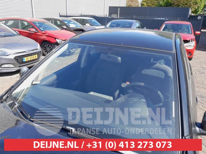 Hyundai i20 1.2i 16V Épave (2010, Noir)