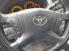 Toyota Avensis 1.8 16V VVT-i Skrotfordon (2005, GRIJS)
