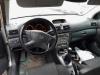 Toyota Avensis 1.8 16V VVT-i Skrotfordon (2005, GRIJS)