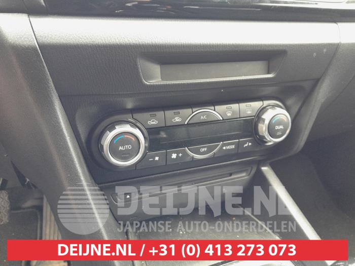 Mazda 3 2.0 SkyActiv-G 16V Épave (2014, Brun)