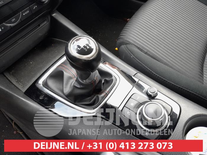 Mazda 3 2.0 SkyActiv-G 16V Épave (2014, Brun)