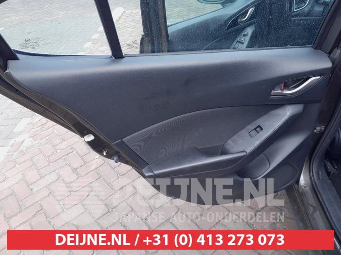 Mazda 3 2.0 SkyActiv-G 16V Épave (2014, Brun)