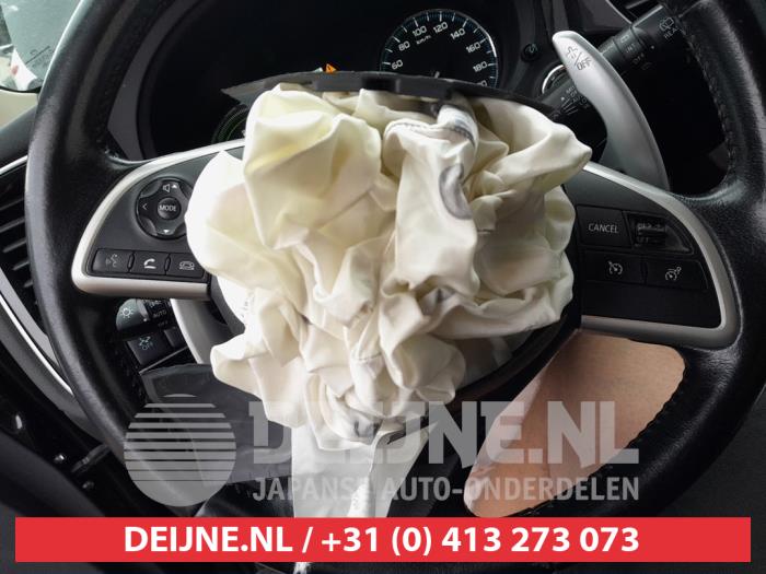 Mitsubishi Outlander 2.0 16V PHEV 4x4 Schrottauto (2015, Schwarz)