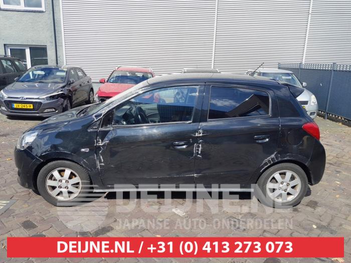 Mitsubishi Space Star 1.0 12V Vehículo de desguace (2014, Negro)