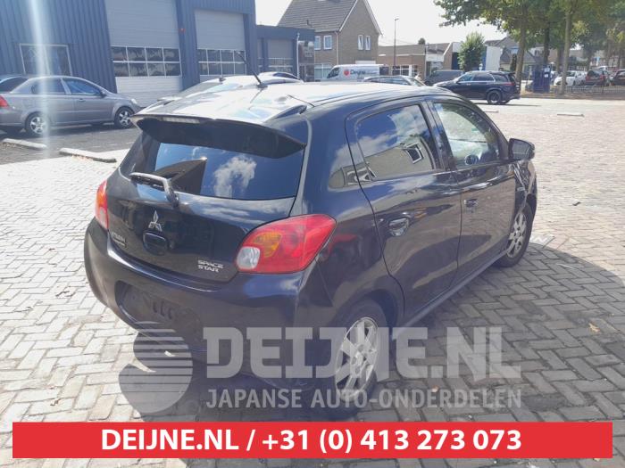 Mitsubishi Space Star 1.0 12V Vehículo de desguace (2014, Negro)