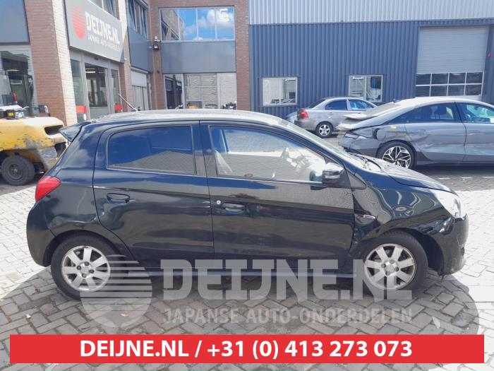 Mitsubishi Space Star 1.0 12V Vehículo de desguace (2014, Negro)