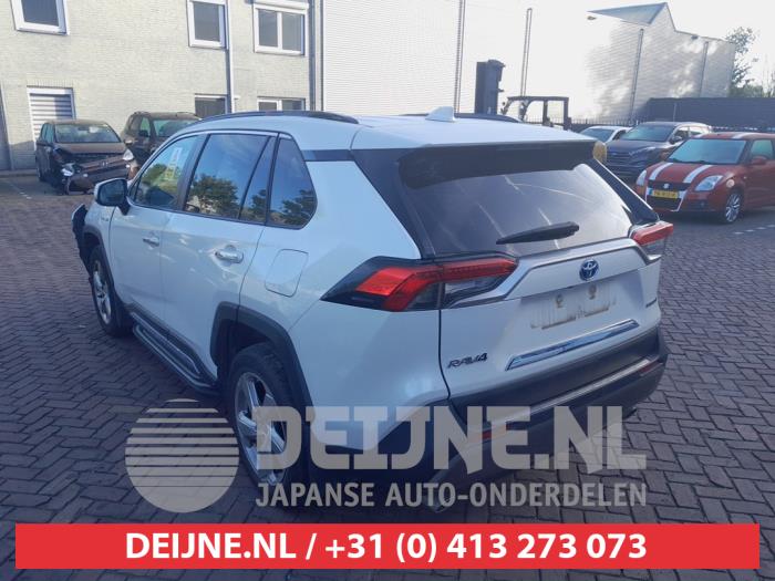 Toyota RAV4 2.5 Hybrid 16V AWD Vehículo de desguace (2019, Blanco)