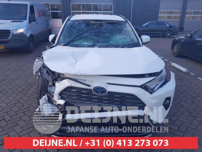 Toyota RAV4 2.5 Hybrid 16V AWD Vehículo de desguace (2019, Blanco)