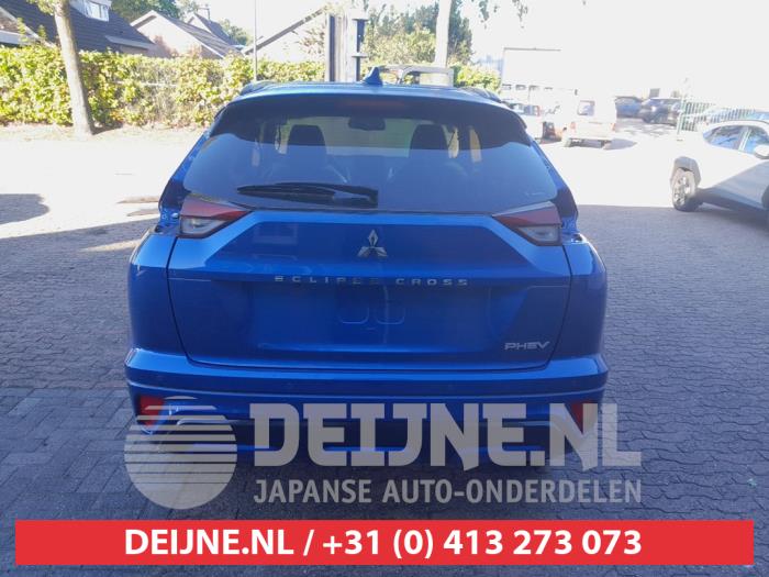 Mitsubishi Eclipse Cross 2.4 16V PHEV 4x4 Samochód złomowany (2023, Niebieski)