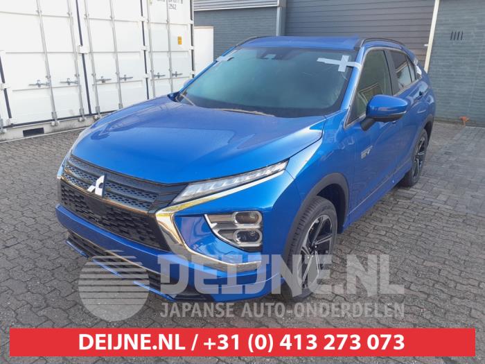Mitsubishi Eclipse Cross 2.4 16V PHEV 4x4 Samochód złomowany (2023, Niebieski)