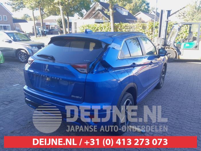 Mitsubishi Eclipse Cross 2.4 16V PHEV 4x4 Samochód złomowany (2023, Niebieski)