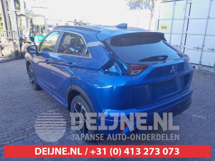 Mitsubishi Eclipse Cross 2.4 16V PHEV 4x4 Samochód złomowany (2023, Niebieski)