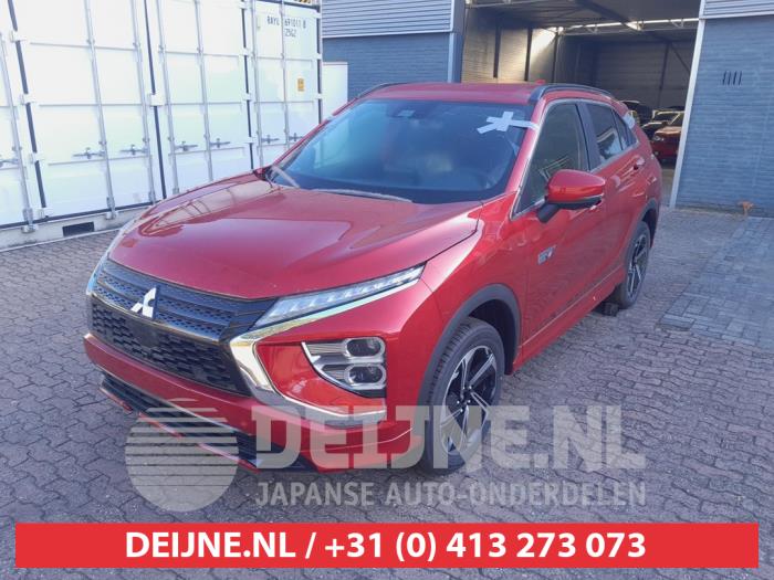 Mitsubishi Eclipse Cross 2.4 16V PHEV 4x4 Salvage vehicle (2023, Red)