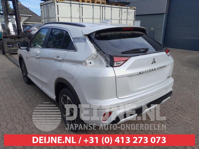 Mitsubishi Eclipse Cross 2.4 16V PHEV 4x4 Schrottauto (2023, Weiß)