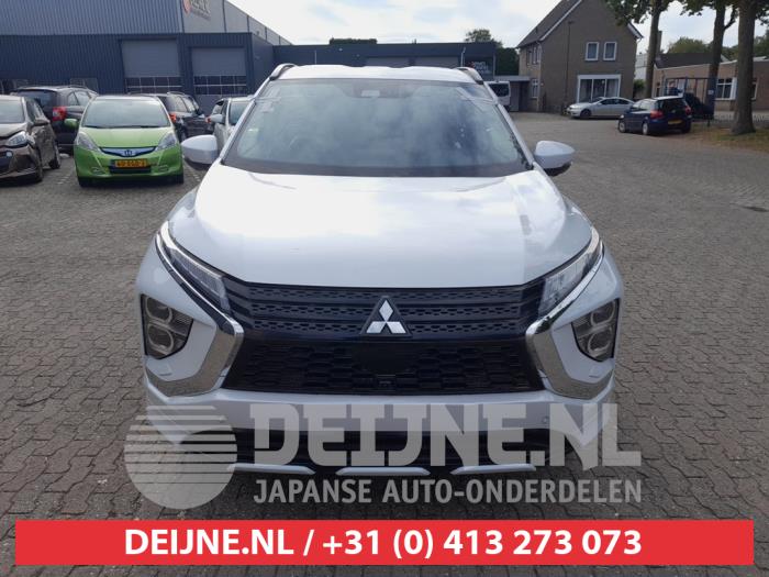 Mitsubishi Eclipse Cross 2.4 16V PHEV 4x4 Schrottauto (2023, Weiß)
