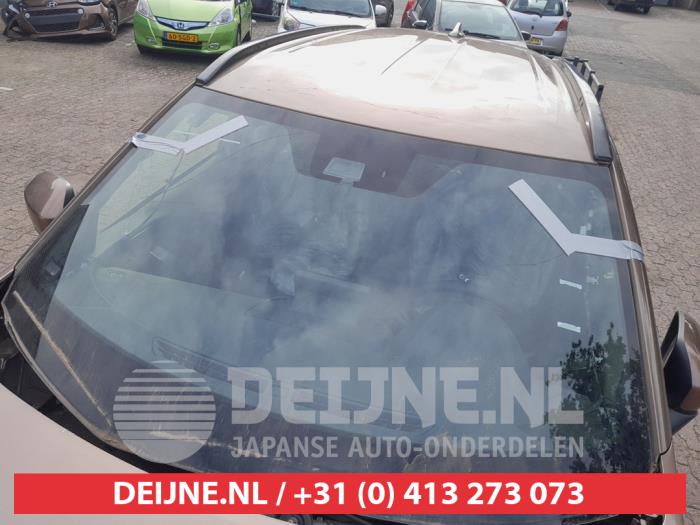 Mitsubishi Eclipse Cross 2.4 16V PHEV 4x4 Schrottauto (2023, Braun)