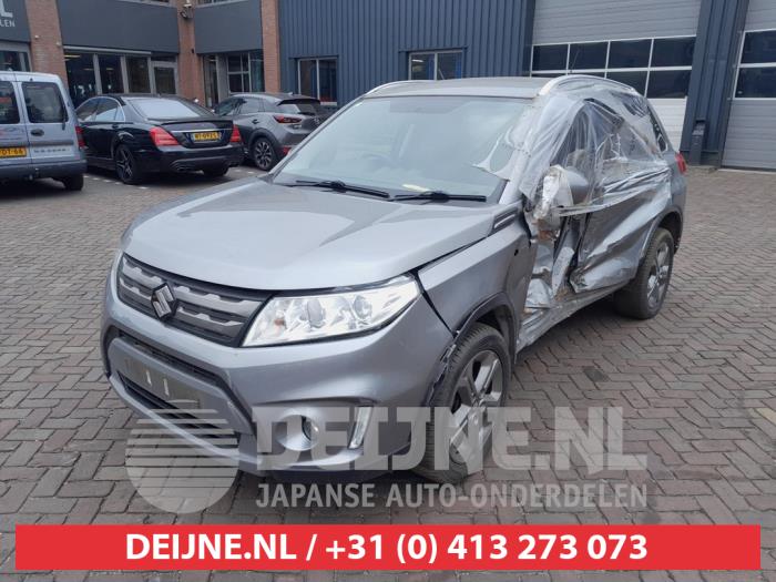 Suzuki Vitara 1.6 16V VVT Salvage vehicle (2018, Gray)