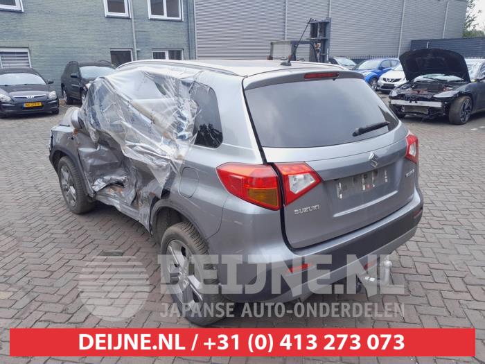 Suzuki Vitara 1.6 16V VVT Salvage vehicle (2018, Gray)