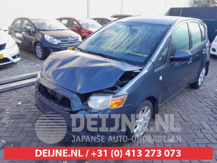 Mitsubishi Colt 1.3 16V Épave (2009, Gris)
