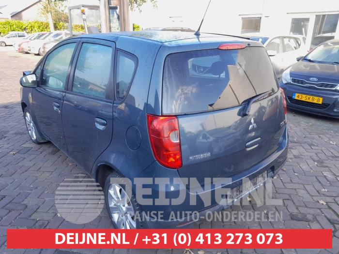 Mitsubishi Colt 1.3 16V Épave (2009, Gris)