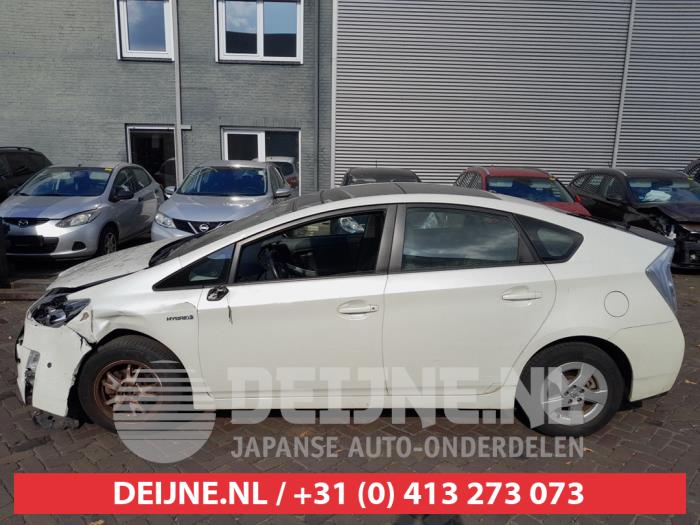 Toyota Prius 1.8 16V Épave (2010, Blanc)