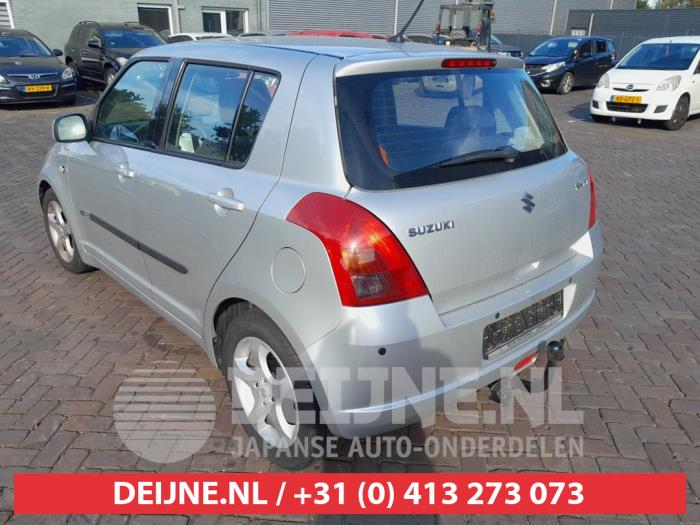Suzuki Swift 1.3 VVT 16V Vehículo de desguace (2007, Gris)