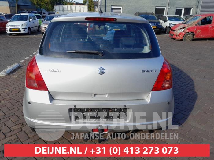 Suzuki Swift 1.3 VVT 16V Vehículo de desguace (2007, Gris)
