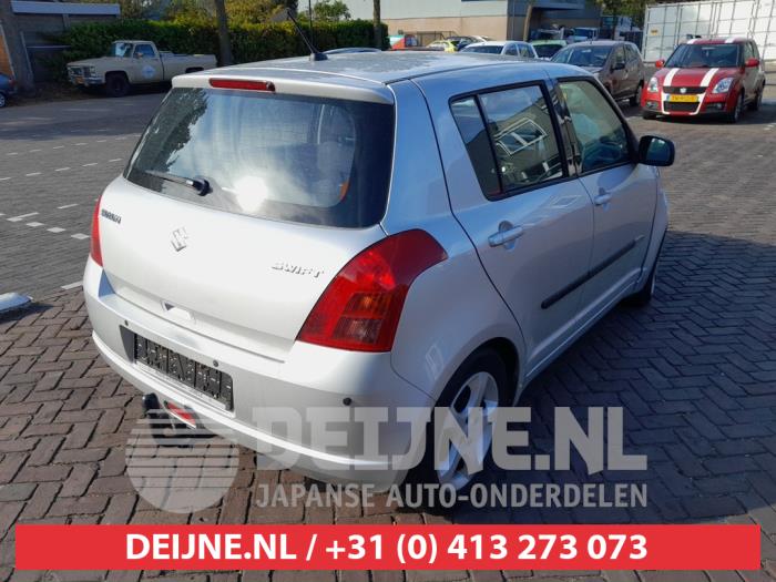 Suzuki Swift 1.3 VVT 16V Vehículo de desguace (2007, Gris)